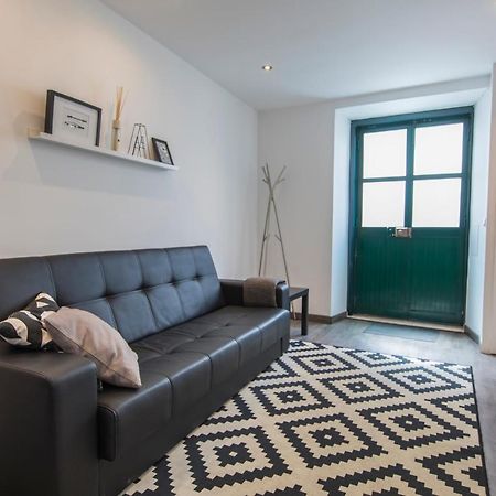 Alfama Typical Beco Da Adica Apartment Lisbon Bagian luar foto