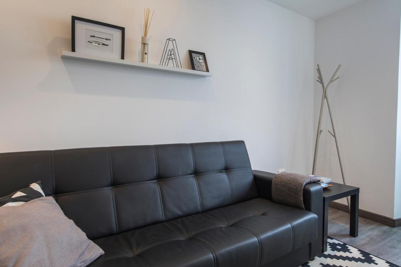 Alfama Typical Beco Da Adica Apartment Lisbon Bagian luar foto